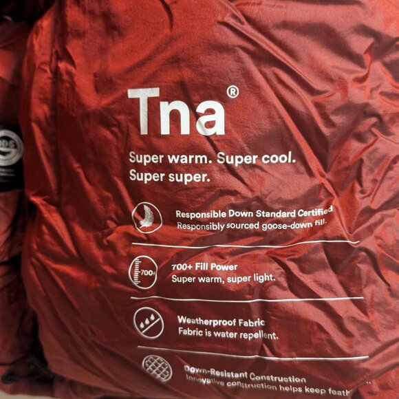 🔥Bargain! Aritzia TNA The Super Puff (Maroon/Red) Size S | AS IS Needs Cleaning - Picture 10 of 12